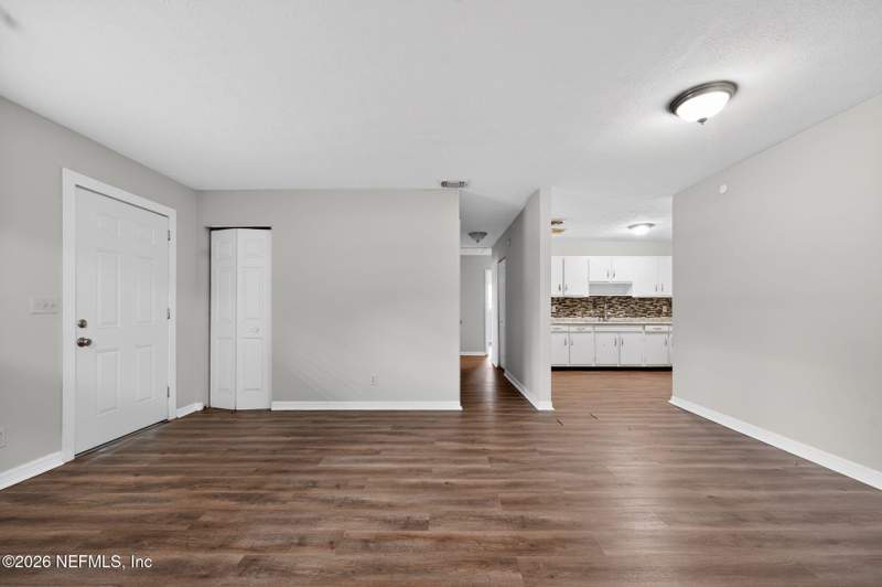 3 bedroom Single Family Residence at 8609 Oak Leaf Road, Harbor View, Jacksonville — photo 4