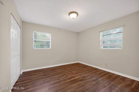8609 Oak Leaf Road, Jacksonville FL - photo 11 of 18