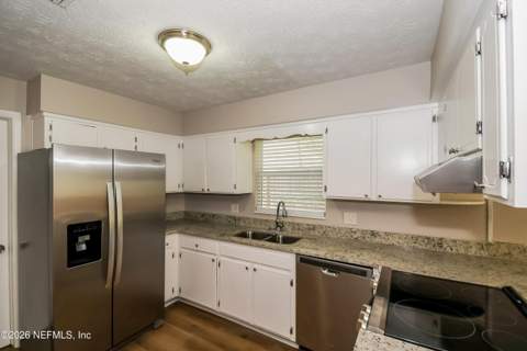 1007 Grove Park Lane, Orange Park FL - photo 9 of 15