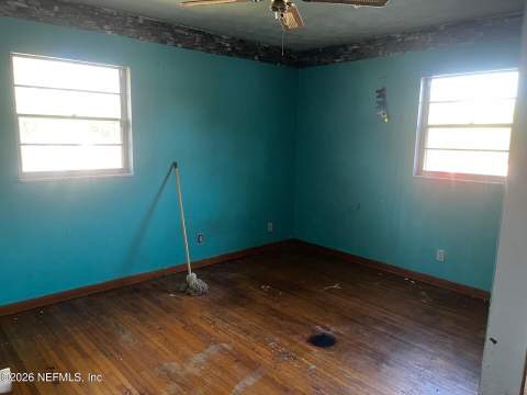 211 Saturn Lane, Orange Park FL - photo 8 of 36