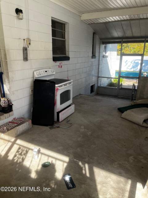 211 Saturn Lane, Orange Park FL - photo 14 of 36