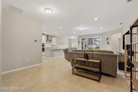 635 Sycamore Way, Orange Park FL - photo 14 of 43