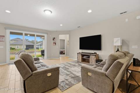 635 Sycamore Way, Orange Park FL - photo 7 of 43