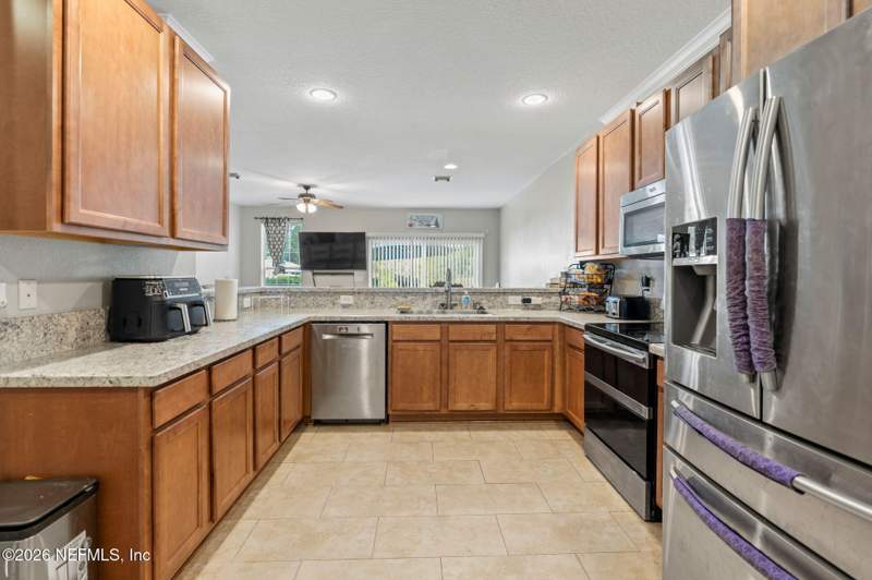 3 bedroom Townhouse at 3660 Creswick Circle #C, Briar Oaks Townhomes, Orange Park — photo 5