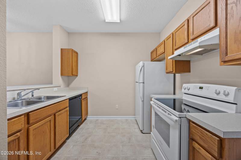 2 bedroom Townhouse at 829 Southern Creek Lane, Julington Creek Plan, St. Johns — photo 4