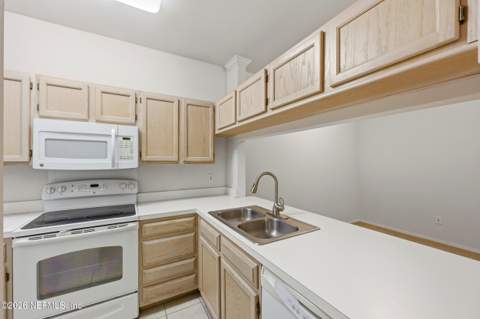 170 Veracruz Drive #334, Ponte Vedra Beach FL - photo 18 of 40