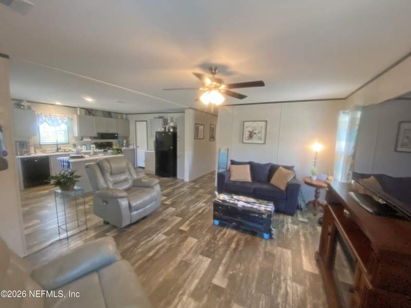 3 bedroom Manufactured Home at 203 SW 5th Avenue, Palatka, Palatka — photo 5