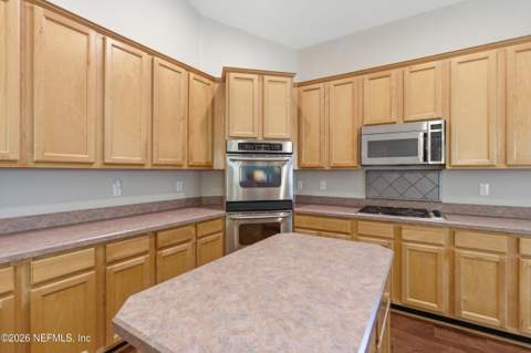 14779 Amelia View Drive, Jacksonville FL - photo 21 of 92