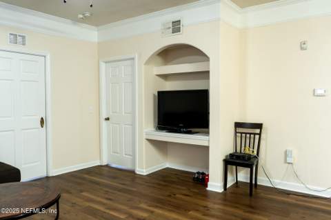 8550 Touchton Road #217, Jacksonville FL - photo 9 of 34