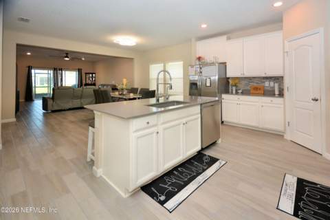 7324 Rock Brook Drive, Jacksonville FL - photo 11 of 71
