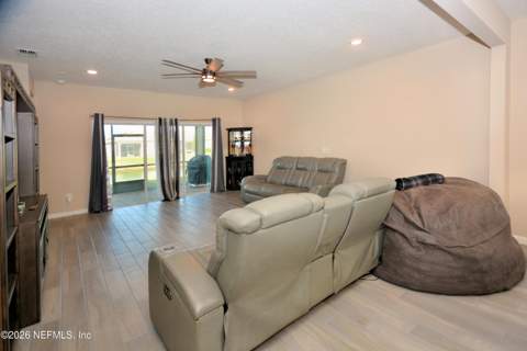 7324 Rock Brook Drive, Jacksonville FL - photo 17 of 71