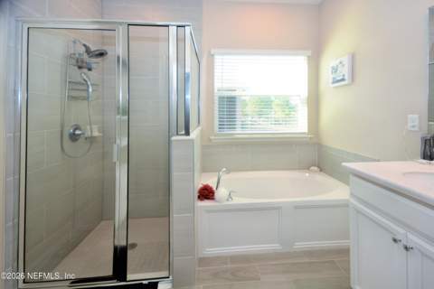 7324 Rock Brook Drive, Jacksonville FL - photo 22 of 71