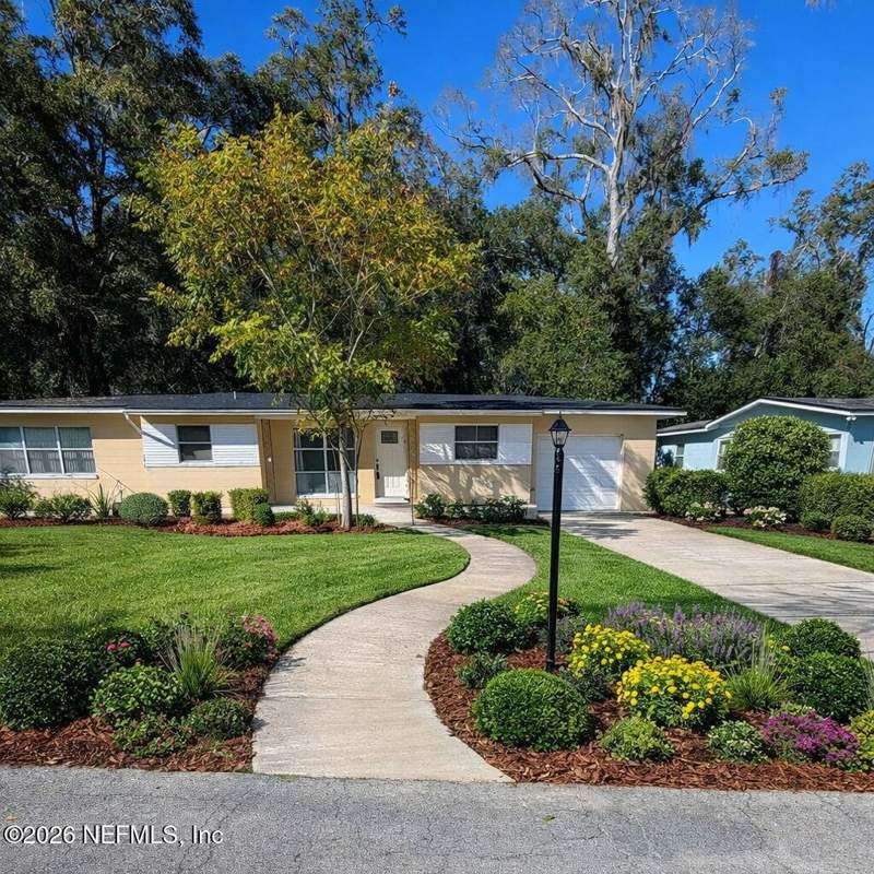 3 bedroom Single Family Residence at 2324 Buttonwood Drive, Love Grove Acres, Jacksonville — photo 2
