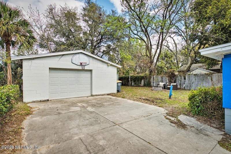 3 bedroom Single Family Residence at 5511 Cruz Road, Spring Glen, Jacksonville — photo 2