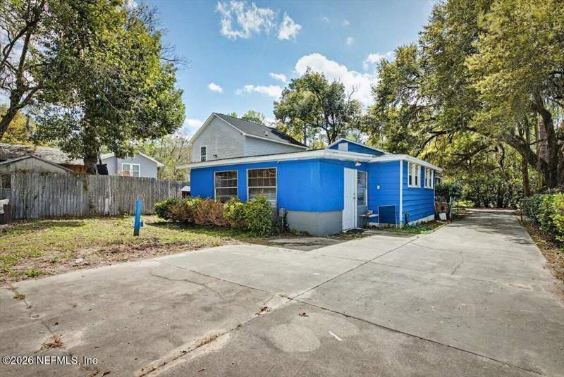 3 bedroom Single Family Residence at 5511 Cruz Road, Spring Glen, Jacksonville — photo 3
