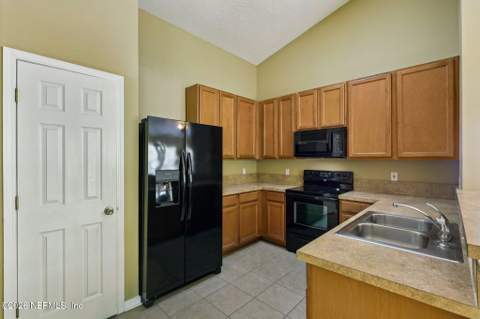 575 Oakleaf Plantation Parkway #916, Orange Park FL - photo 16 of 36