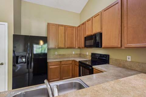 575 Oakleaf Plantation Parkway #916, Orange Park FL - photo 18 of 36