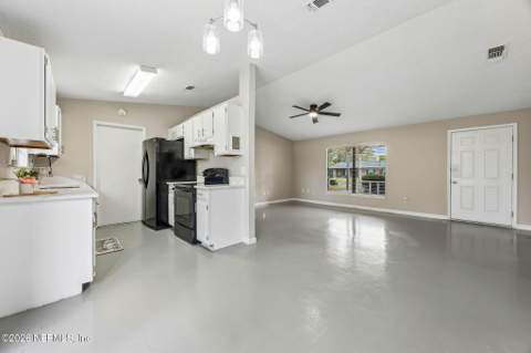 10519 Timber Creek Lane, Jacksonville FL - photo 15 of 42