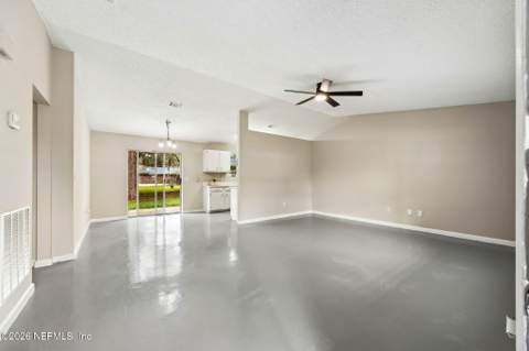 10519 Timber Creek Lane, Jacksonville FL - photo 9 of 42