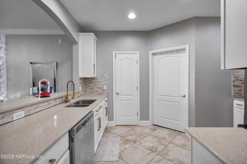 4480 Deerwood Lake Parkway #336, Jacksonville FL - photo 15 of 39