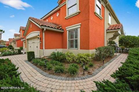 13439 Isla Vista Drive, Jacksonville FL - photo 8 of 48