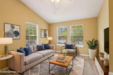 575 Oakleaf Plantation Parkway #916, Orange Park FL - photo 7 of 36