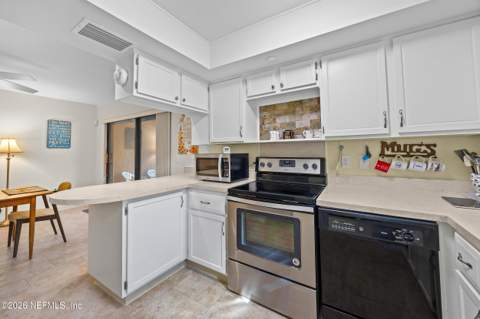 327 Greencastle Road #54, Jacksonville FL - photo 19 of 40