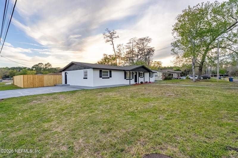 4 bedroom Single Family Residence at 4506 Key Woodley Drive, Biscayne Terrace, Jacksonville — photo 4
