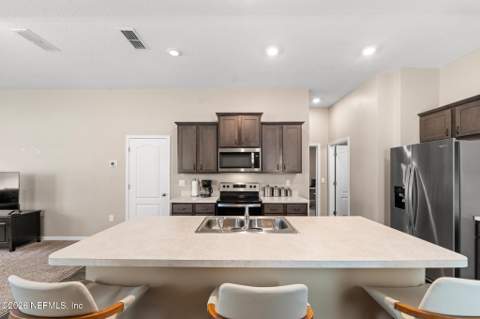6188 Bucking Bronco Drive, Jacksonville FL - photo 10 of 25