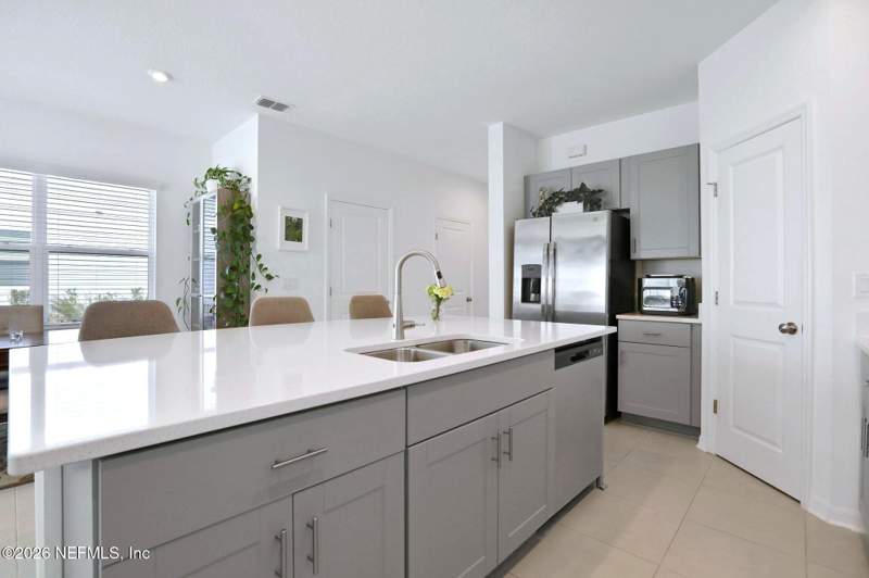 3 bedroom Townhouse at 330 Anthony Drive, Annies Walk, Jacksonville — photo 3