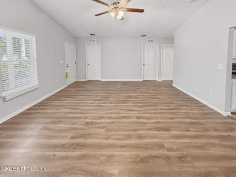 5330 Kankakee Boulevard, Jacksonville FL - photo 8 of 47