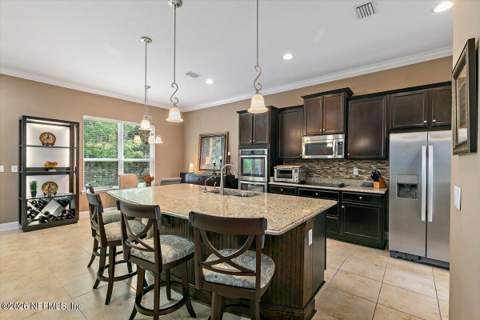 3914 Mediterranean Court, Jacksonville FL - photo 18 of 44