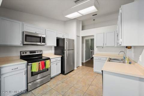 14724 Cape Drive, Jacksonville FL - photo 17 of 45