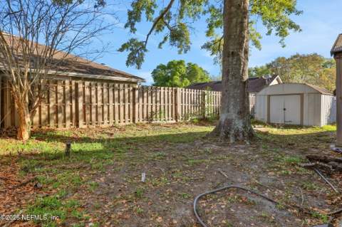8457 Sugartree Drive, Jacksonville FL - photo 23 of 30