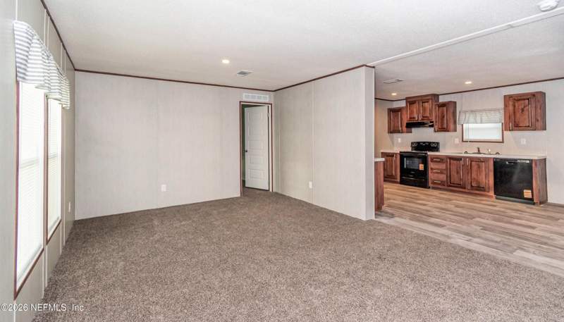 4 bedroom Single Family Residence at 6171 Bill Davis Road, Glen St Mary, Glen St. Mary — photo 3