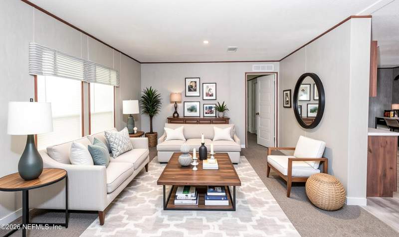 4 bedroom Single Family Residence at 6171 Bill Davis Road, Glen St Mary, Glen St. Mary — photo 4