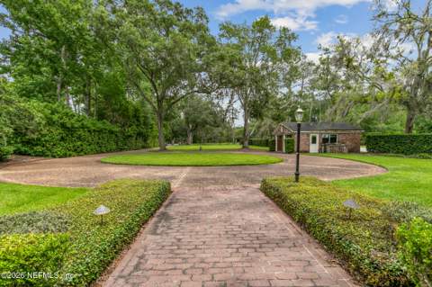 11062 Riverport Drive, Jacksonville FL - photo 6 of 30
