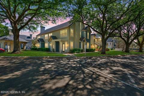 13703 Richmond Park Drive #3003, Jacksonville FL - photo 16 of 70