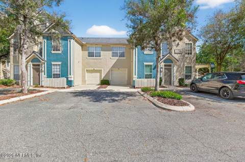 13703 Richmond Park Drive #3003, Jacksonville FL - photo 10 of 70