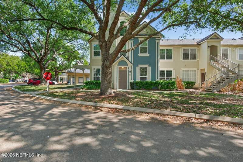 2 bedroom Condominium at 13703 Richmond Park Drive #3003, Bishops Court, Jacksonville — photo 5