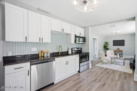 1825 Perry Street, Jacksonville FL - photo 18 of 80