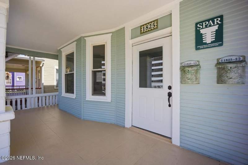 5 bedroom Single Family Residence at 1825 Perry Street, Springfield, Jacksonville — photo 2