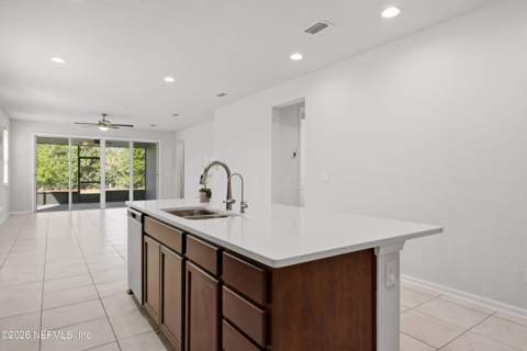 5120 Sawmill Pt Way, Jacksonville FL - photo 7 of 37