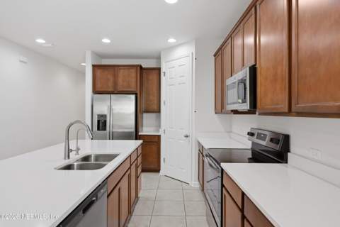 5120 Sawmill Pt Way, Jacksonville FL - photo 9 of 37