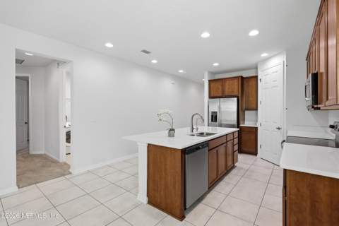 5120 Sawmill Pt Way, Jacksonville FL - photo 10 of 37