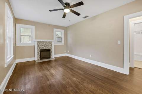 4037 Gilmore Street, Jacksonville FL - photo 6 of 46