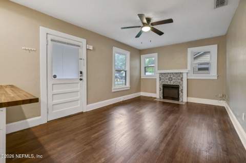 4037 Gilmore Street, Jacksonville FL - photo 8 of 46
