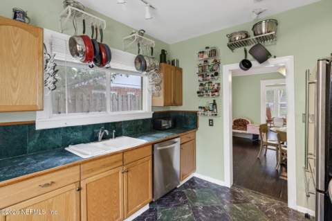 2718 Ernest Street, Jacksonville FL - photo 21 of 47