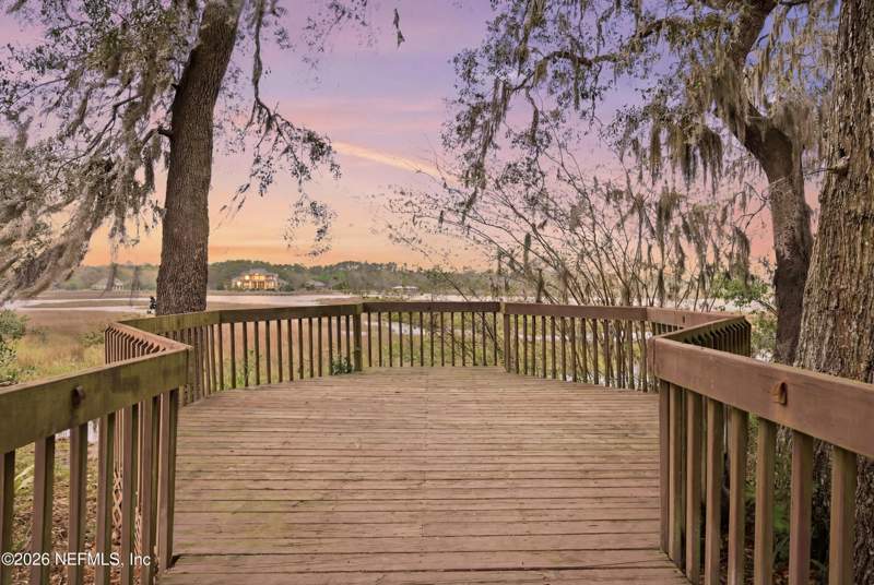4 bedroom Single Family Residence at 15489 Cape Drive, The Cape, Jacksonville — photo 2