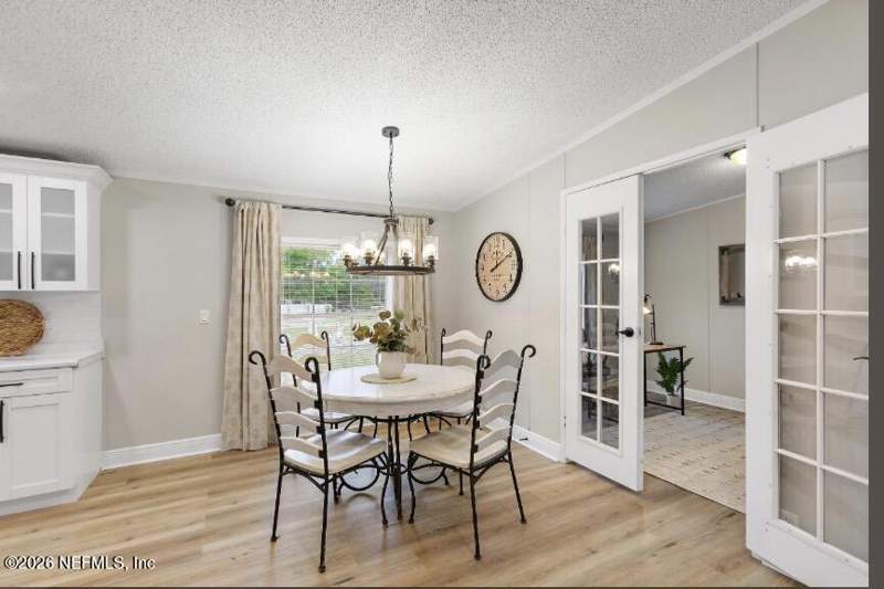 5 bedroom Mobile Home at 10269 Grayson Street, Jax Heights, Jacksonville — photo 5